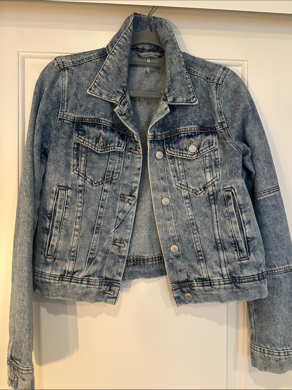 Free People Light Wash Denim Jacket - Women